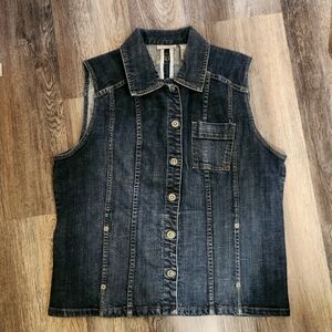 Chico's Platinum Blue Denim Vest Size 2 Medium Size 12